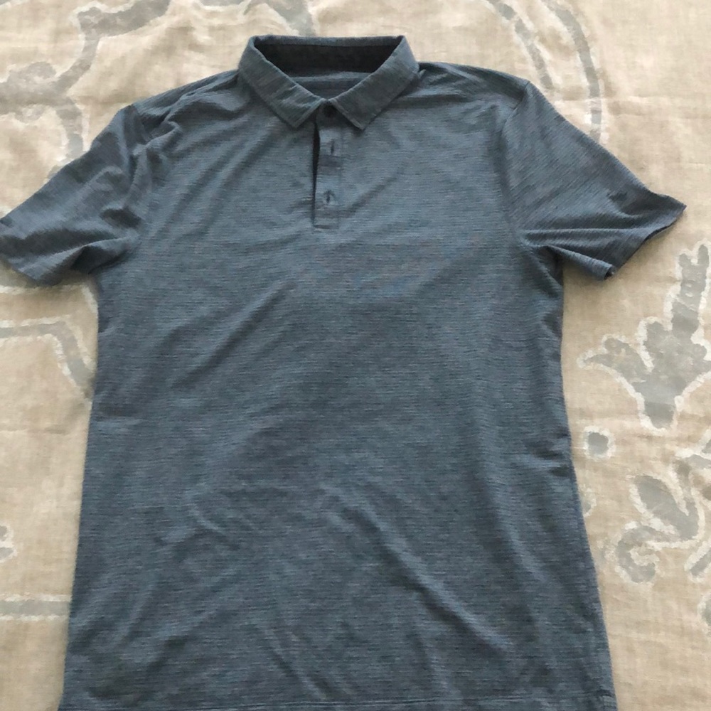 Lulu lemon shirt patterned black and blue